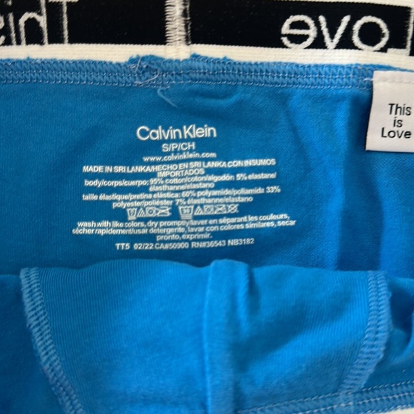 Men’s Calvin Klein, blue trunks, size small - Picture 2 of 3